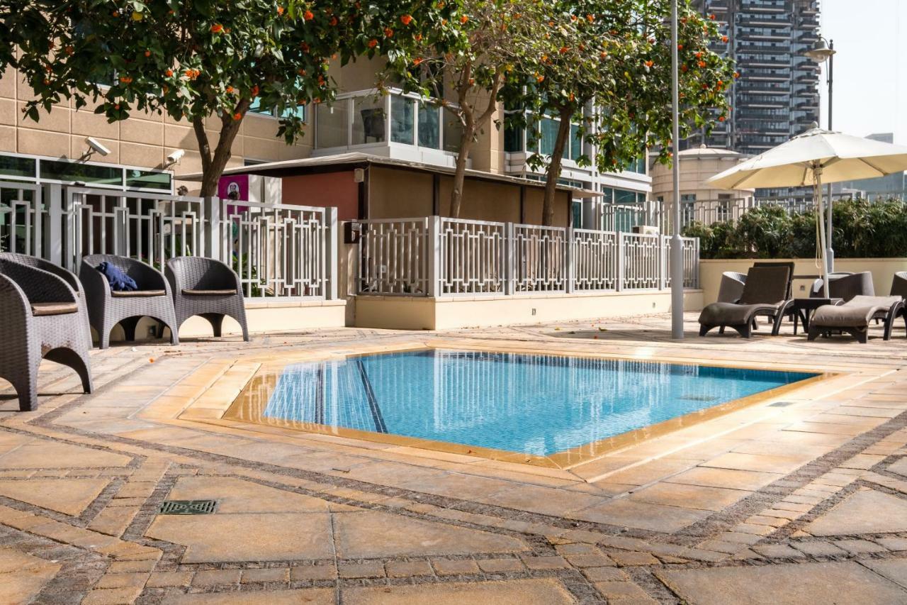Maison Privee - Exclusive Apt With Burj Khalifa Next Door ดูไบ ภายนอก รูปภาพ