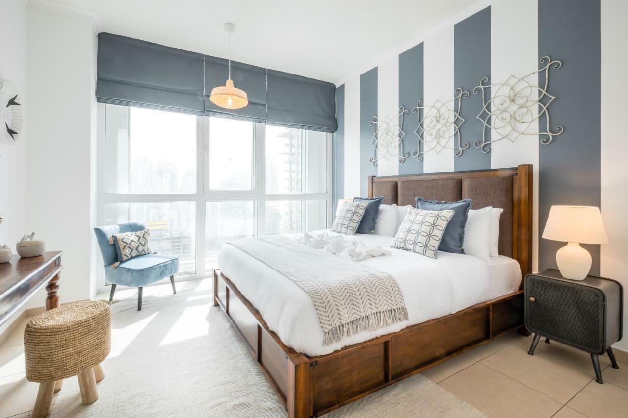 Maison Privee - Exclusive Apt With Burj Khalifa Next Door ดูไบ ภายนอก รูปภาพ