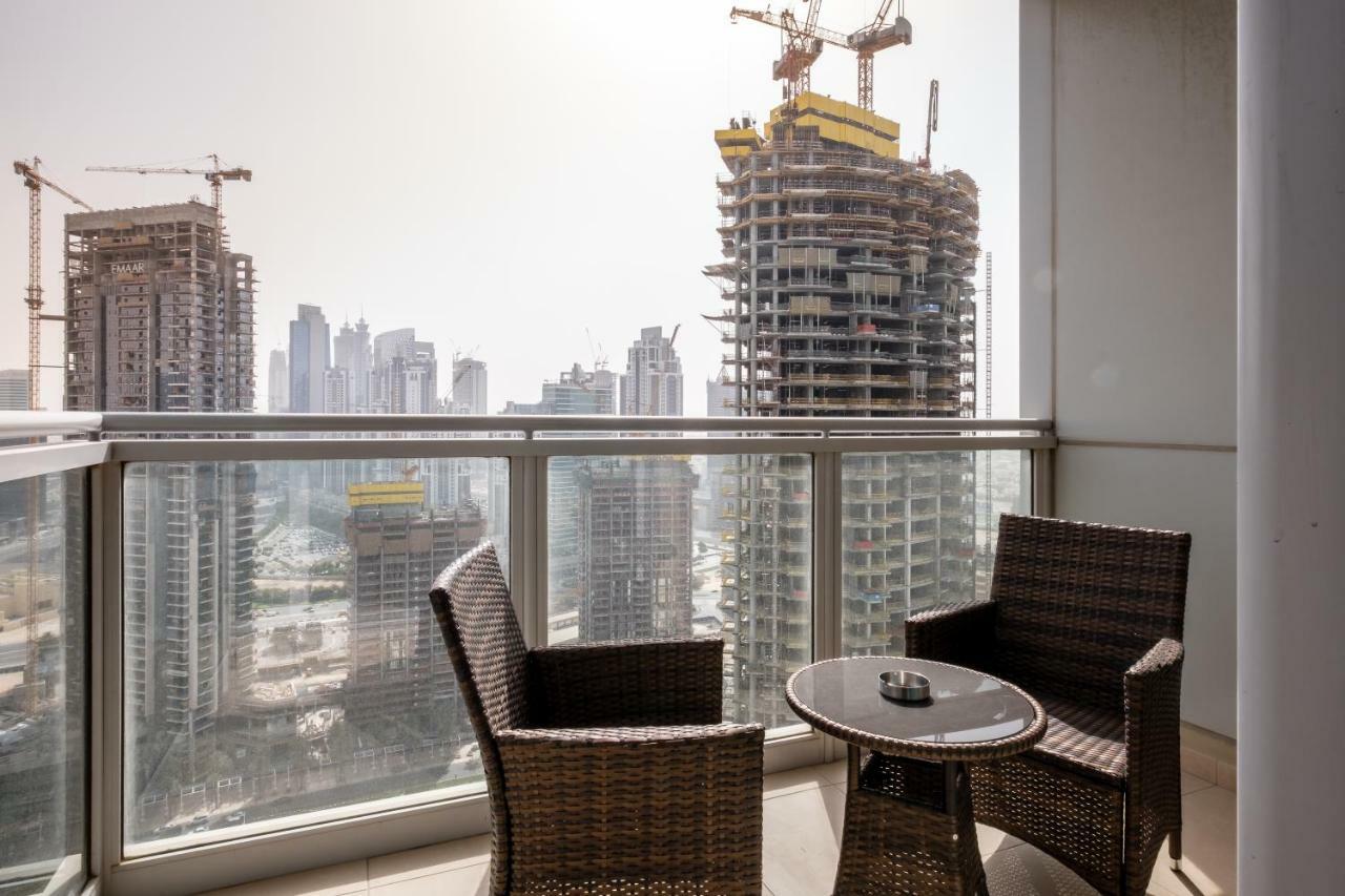 Maison Privee - Exclusive Apt With Burj Khalifa Next Door ดูไบ ภายนอก รูปภาพ